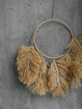 HANGING LEAVES WALL DECOR