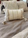Подушка з китицями WHITE&BROWN LONG C12TC3 фото