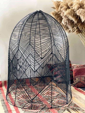Ara L Black Lamp