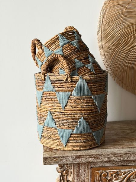 BLUE ORNAMENT BASKET L